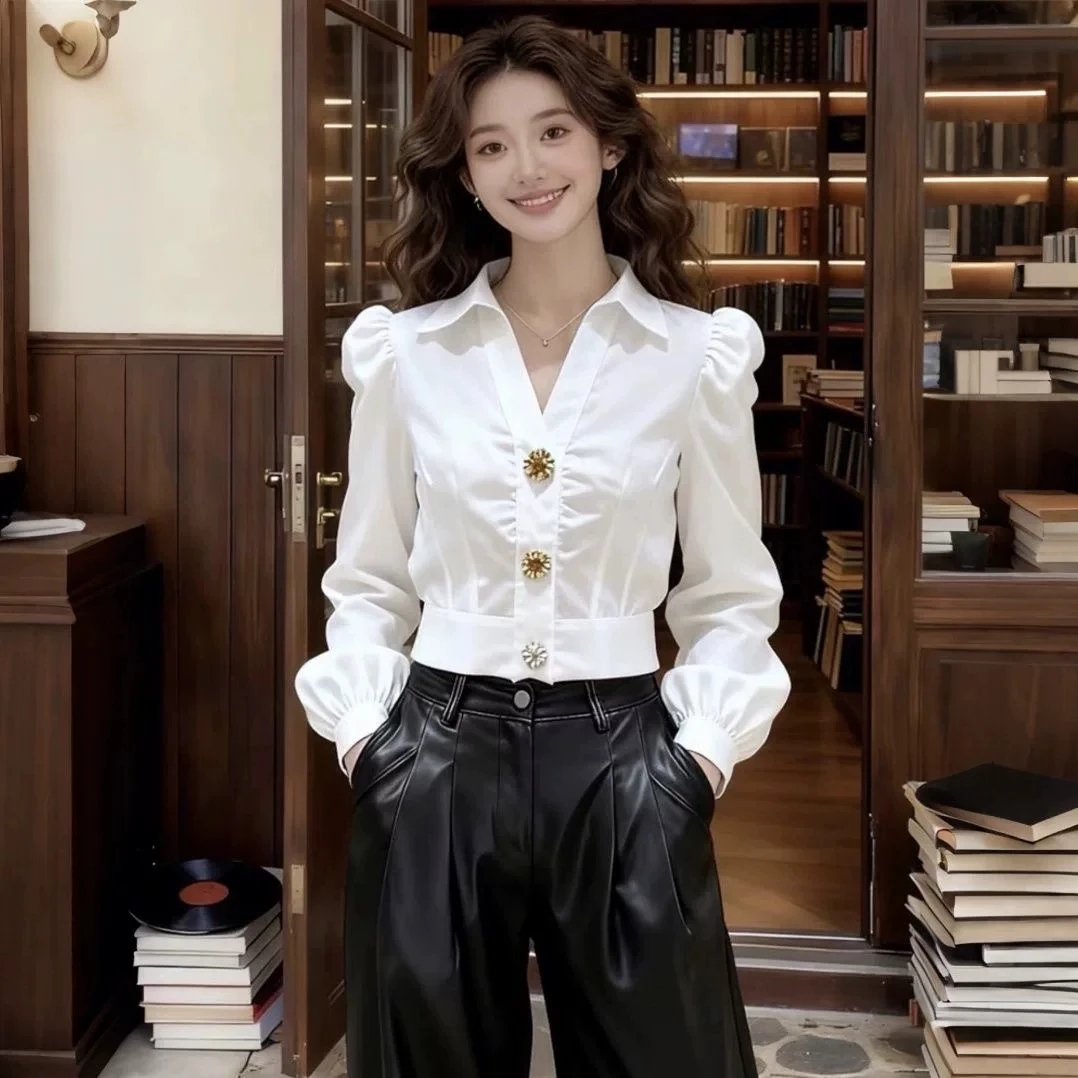 Women Formal Wear White Shirt - Elegante weiße V-Ausschnitt-Bluse für Damen mit