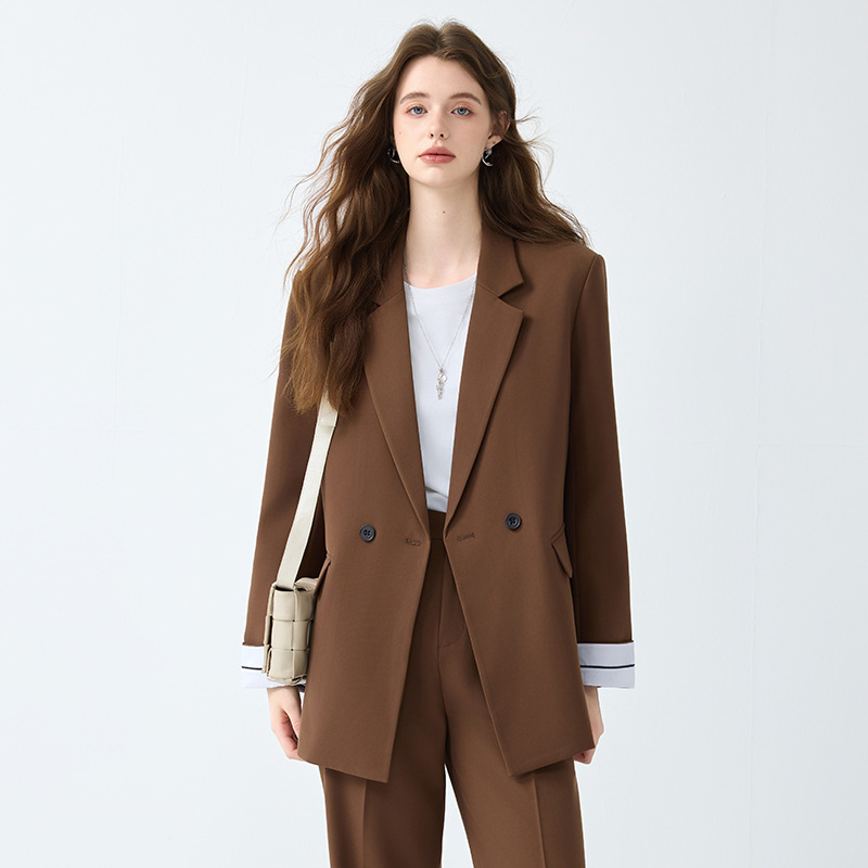 Off-White Damenanzug für Frühl – Women Formal Wear White Shirt Bewertung und Preis