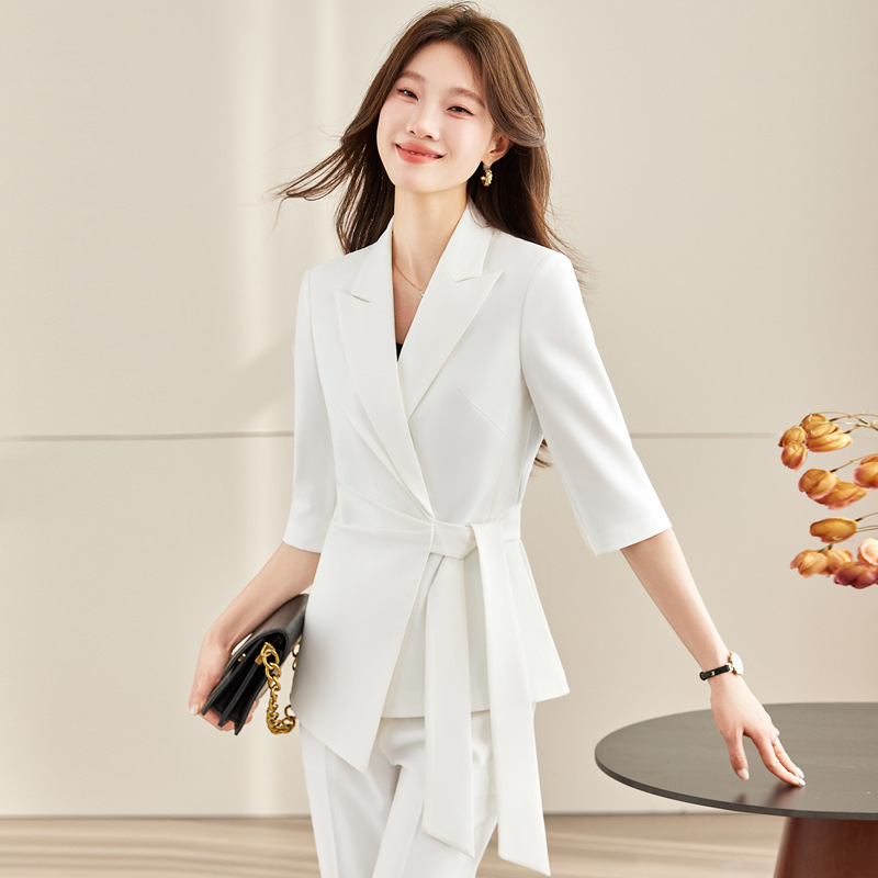 Weißer Schnüranzug für Damen 2 – Women Formal Wear White Shirt Bewertung und Preis